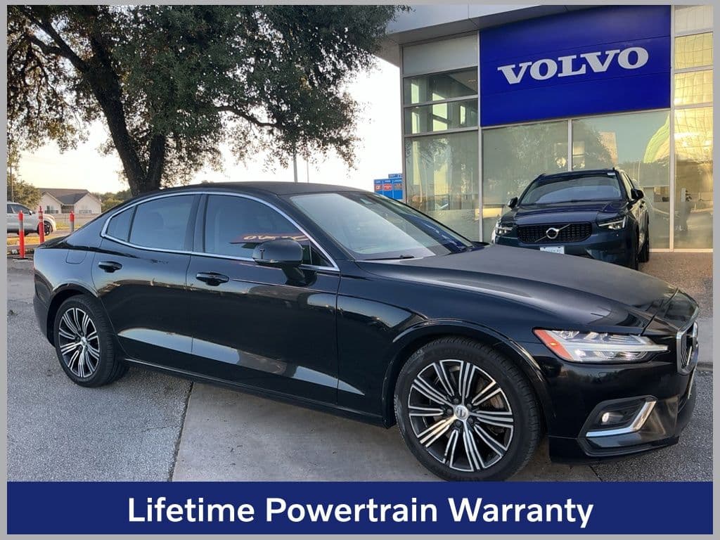 2019 Volvo S60 Inscription — photo 1 of 5