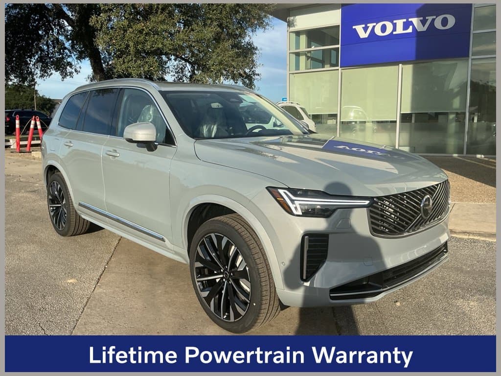 2027 Volvo XC90 Ultra — photo 1 of 3