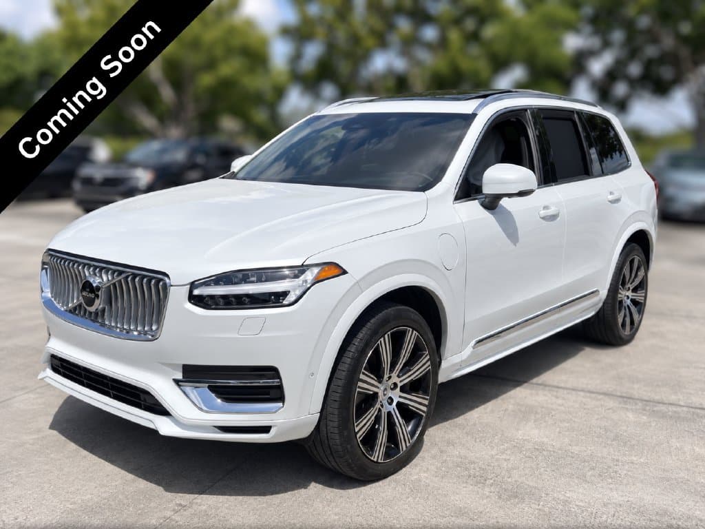 2025 Volvo XC90 Plug-In Hybrid Ultra — photo 1 of 8