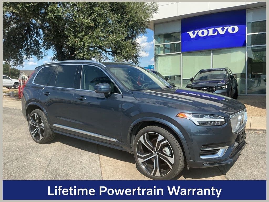 2024 Volvo XC90 Ultimate Bright Theme — photo 1 of 3