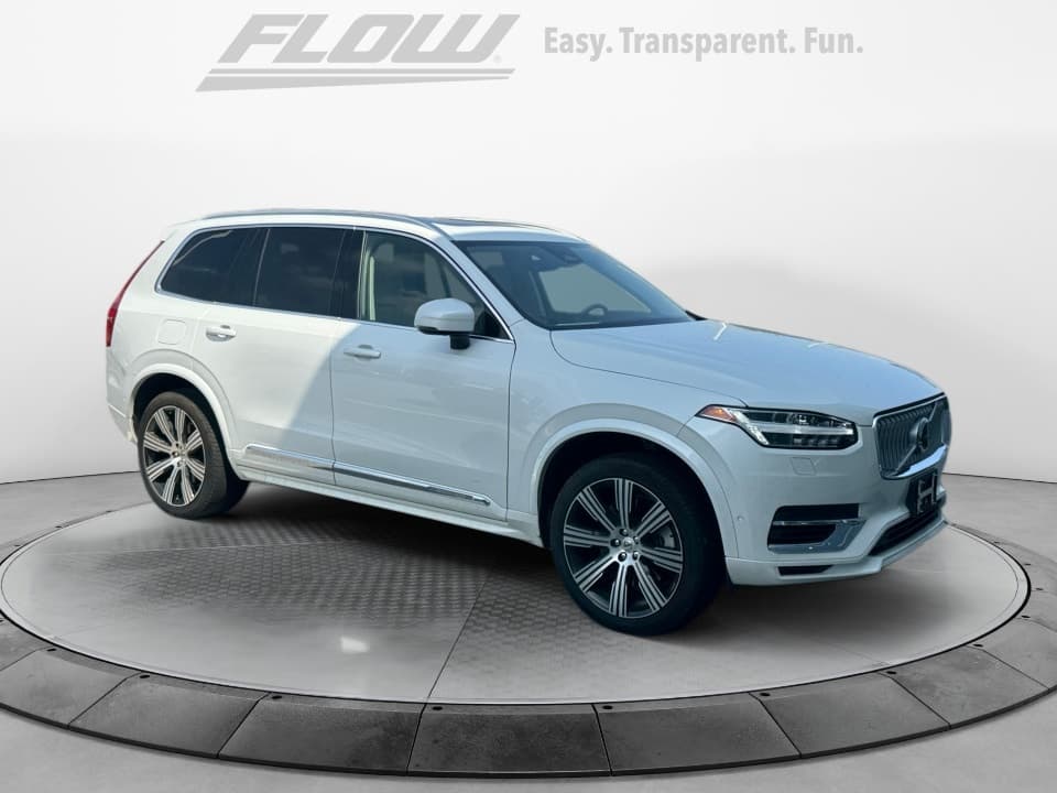 2024 Volvo XC90 Recharge Plug-In Hybrid Plus Bright Theme — photo 1 of 11