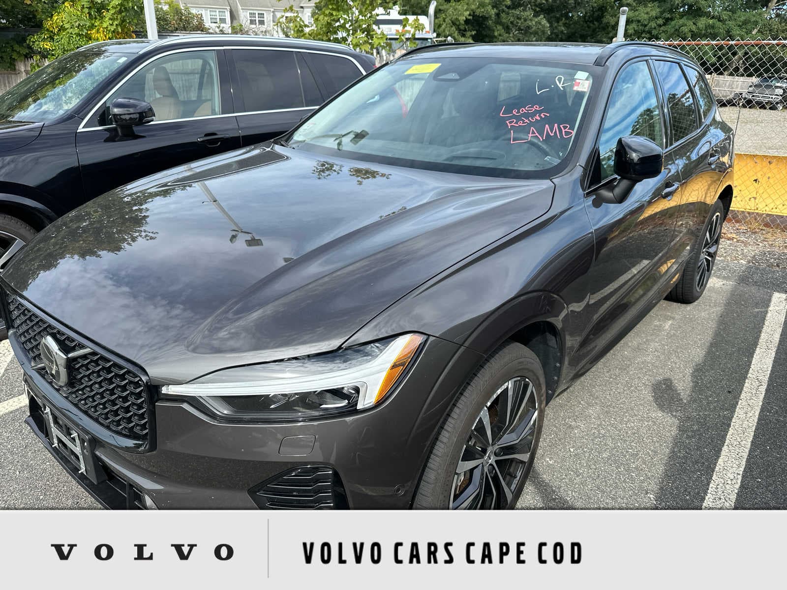 2024 Volvo XC60 Base — photo 1 of 2
