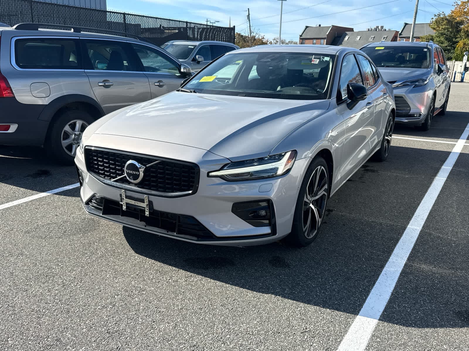 2024 Volvo S60 Base — photo 1 of 2