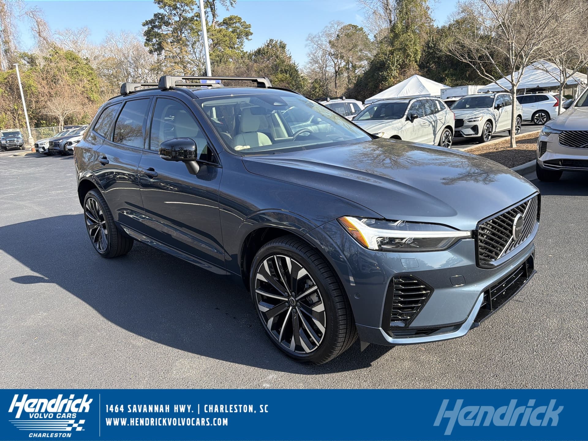 2026 Volvo XC60 Plug-In Hybrid Ultra — photo 1 of 38