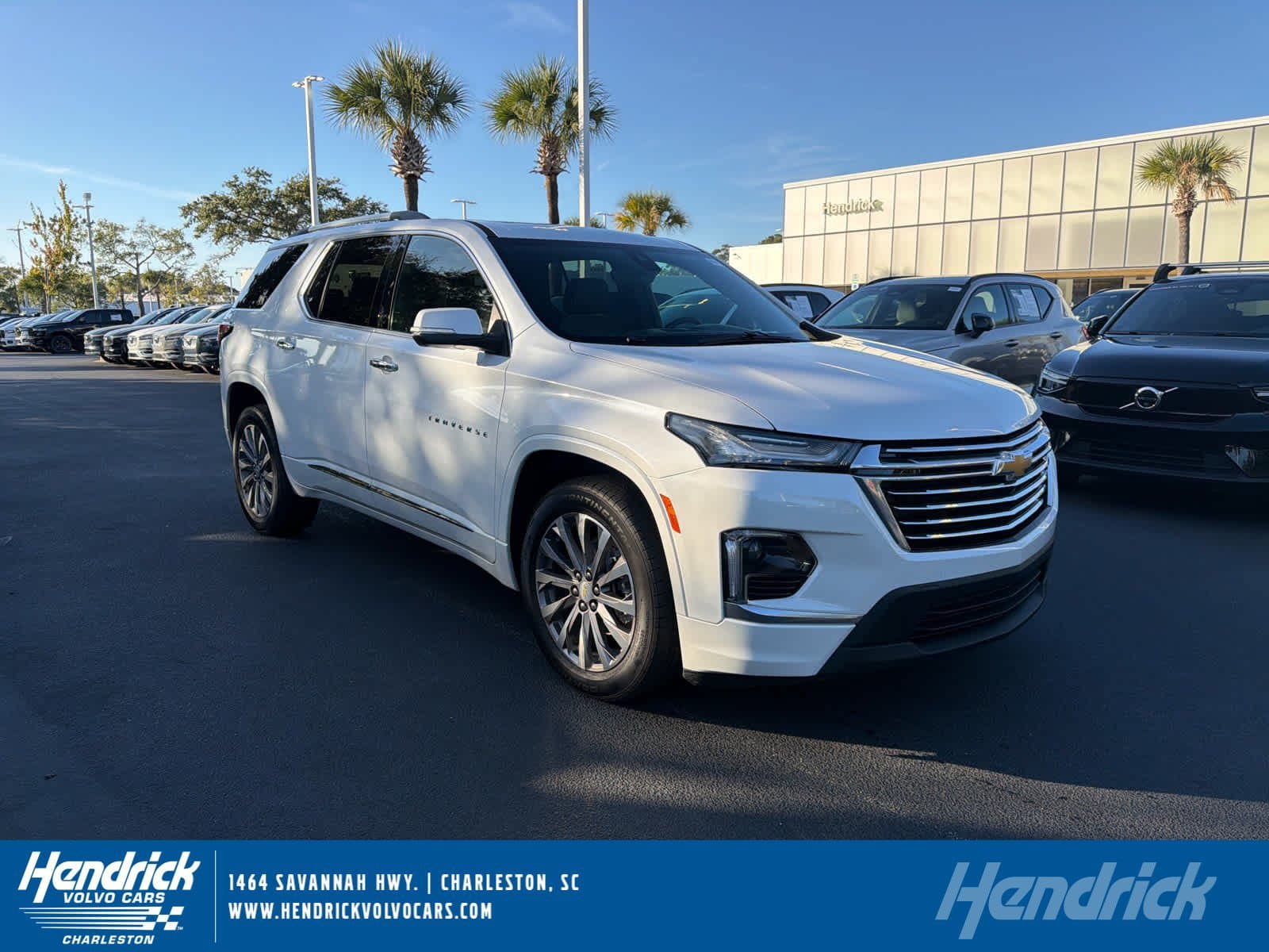 2022 Chevrolet Traverse Premier — photo 1 of 36