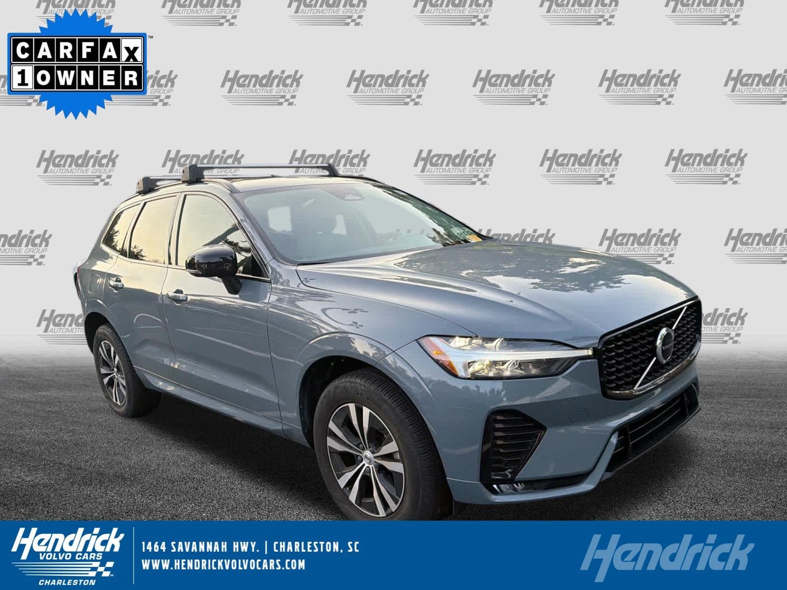 2024 Volvo XC60 Core Dark Theme — photo 1 of 36