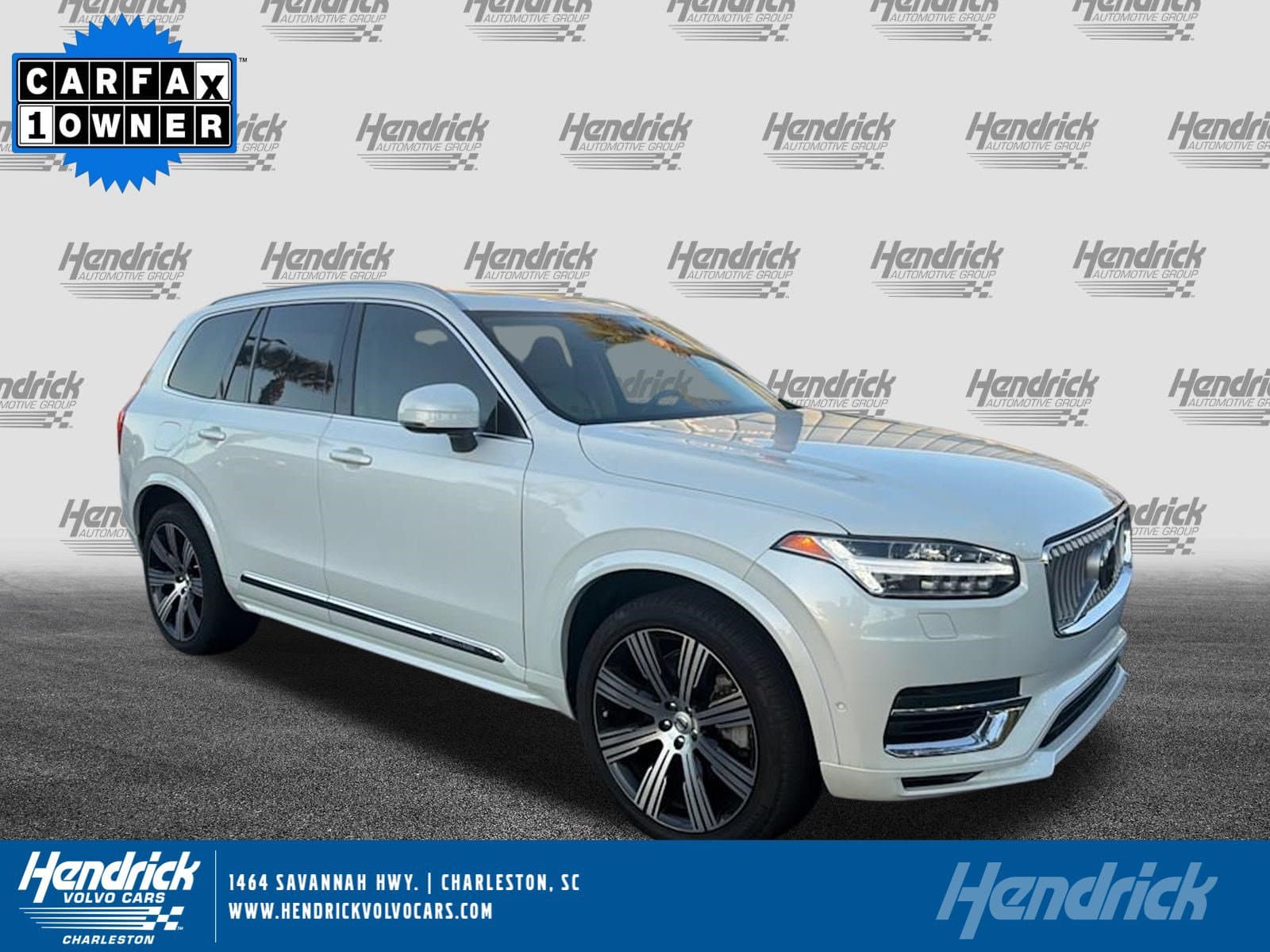 2024 Volvo XC90 Recharge Plug-In Hybrid Plus Bright Theme — photo 1 of 35