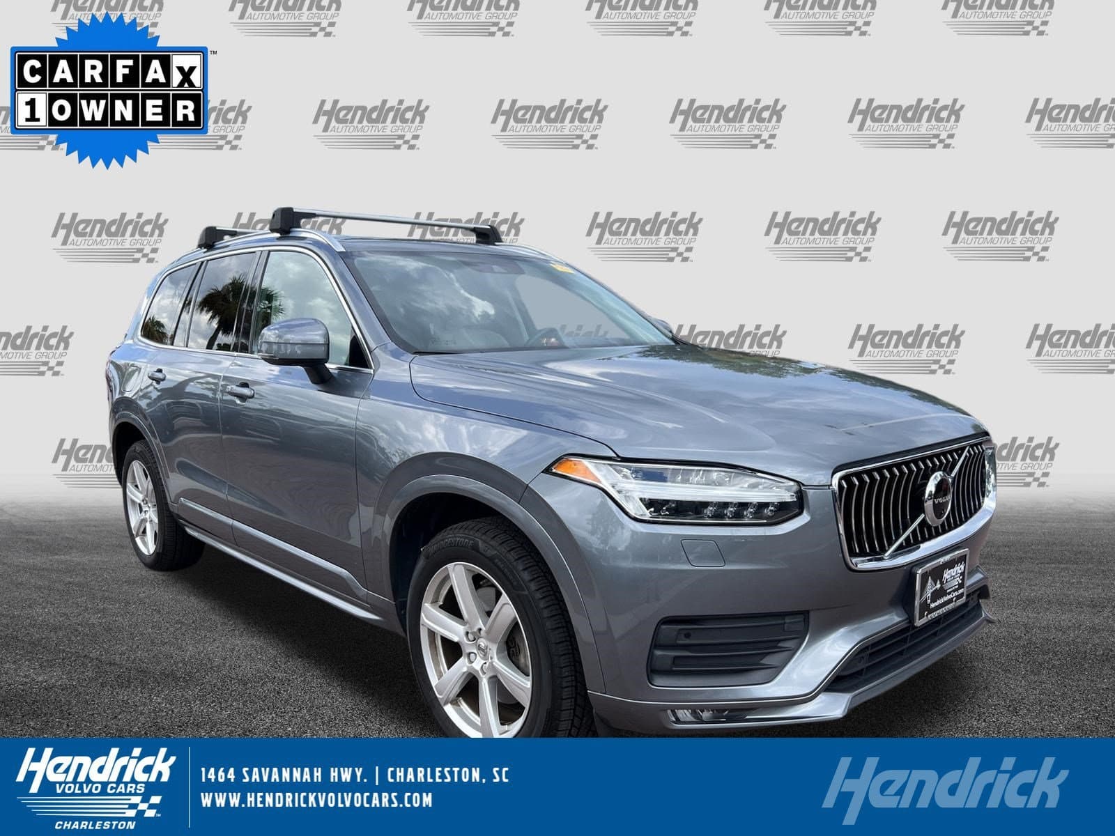 2020 Volvo XC90 Momentum — photo 1 of 41