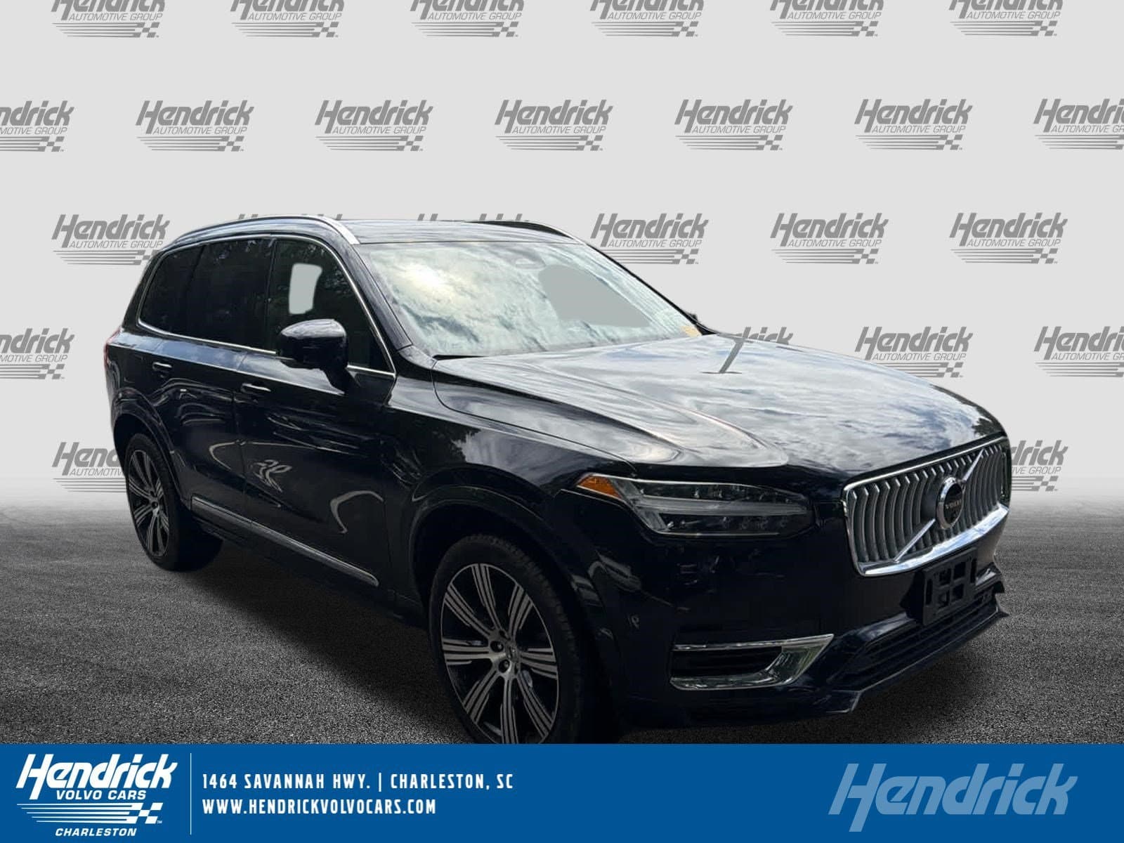 2025 Volvo XC90 Plug-In Hybrid Plus — photo 1 of 36