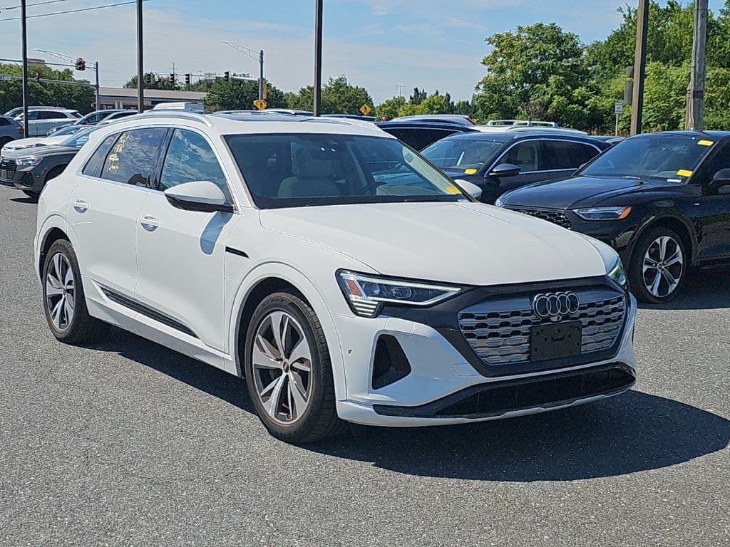 2024 Audi Q8 e-tron Premium Plus — photo 1 of 19