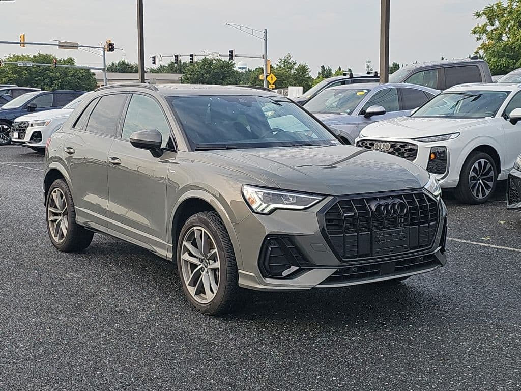 2025 Audi Q3 Premium Plus — photo 1 of 19