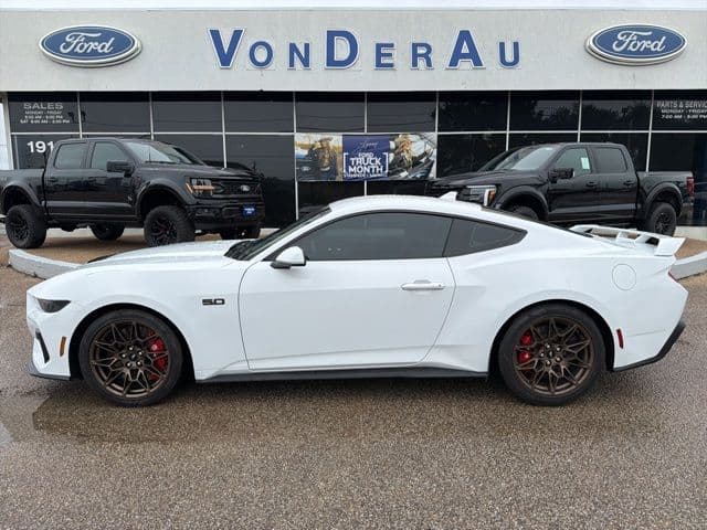 2026 Ford Mustang GT Premium — photo 1 of 11