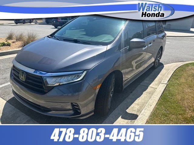 2022 Honda Odyssey Touring — photo 1 of 5