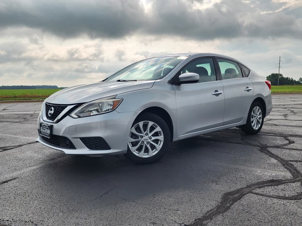 2019 Nissan Sentra SV — photo 1 of 25
