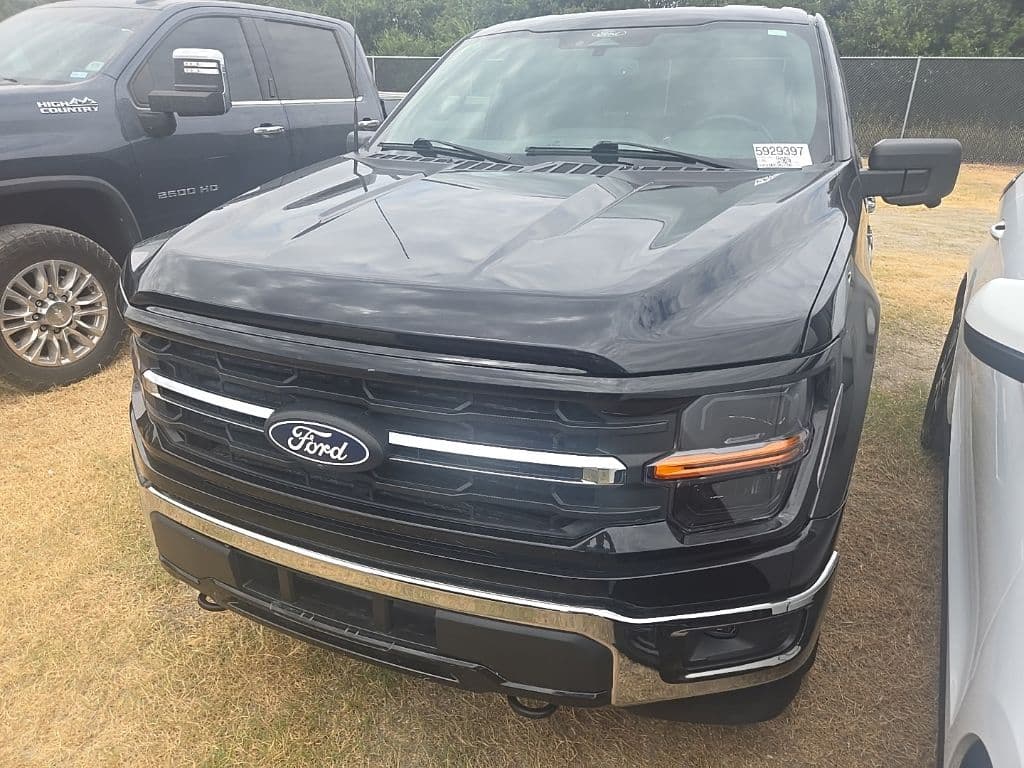2024 Ford F-150 XLT — photo 1 of 4
