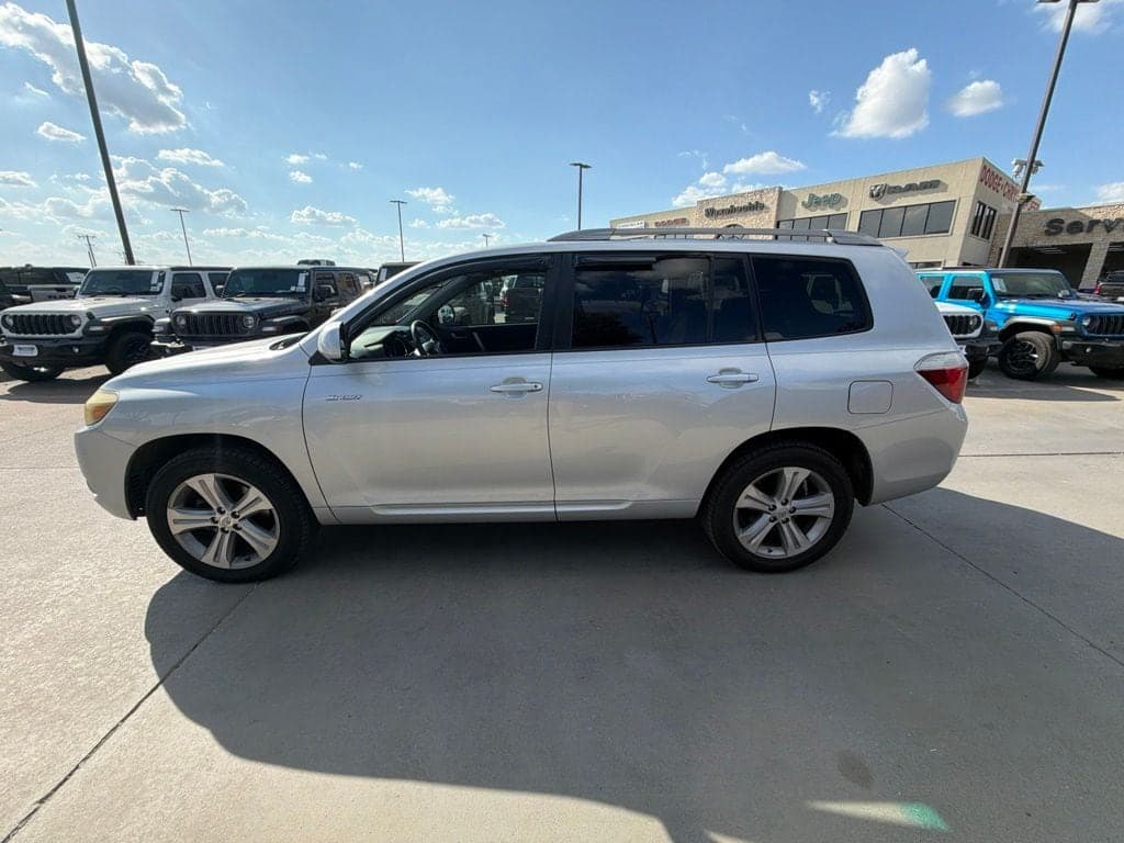 2008 Toyota Highlander Sport — photo 1 of 12
