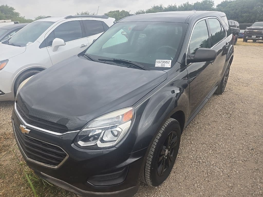 2017 Chevrolet Equinox LS — photo 1 of 4