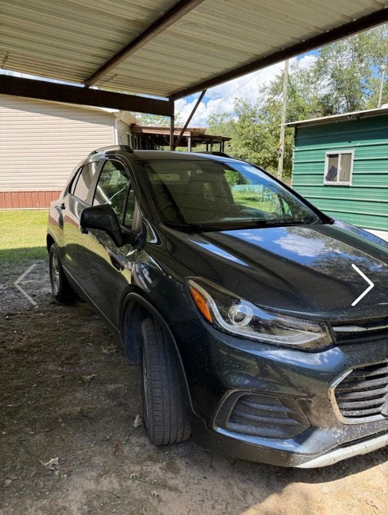 2022 Chevrolet Trax LT — photo 1 of 7