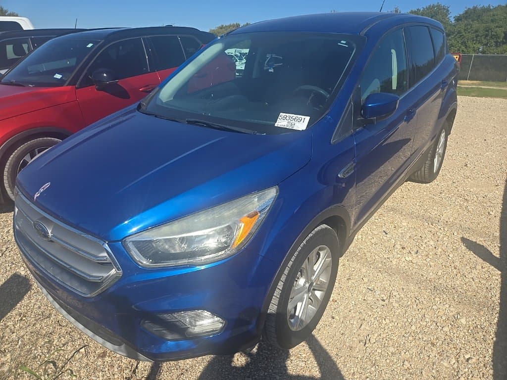 2017 Ford Escape SE — photo 1 of 4