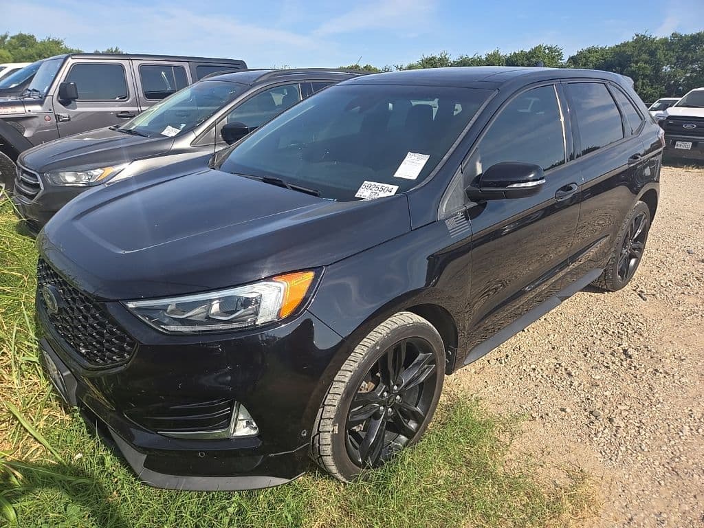 2020 Ford Edge ST — photo 1 of 4
