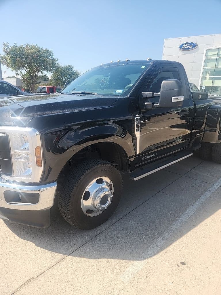 2025 Ford Super Duty F-350 DRW XL — photo 1 of 7