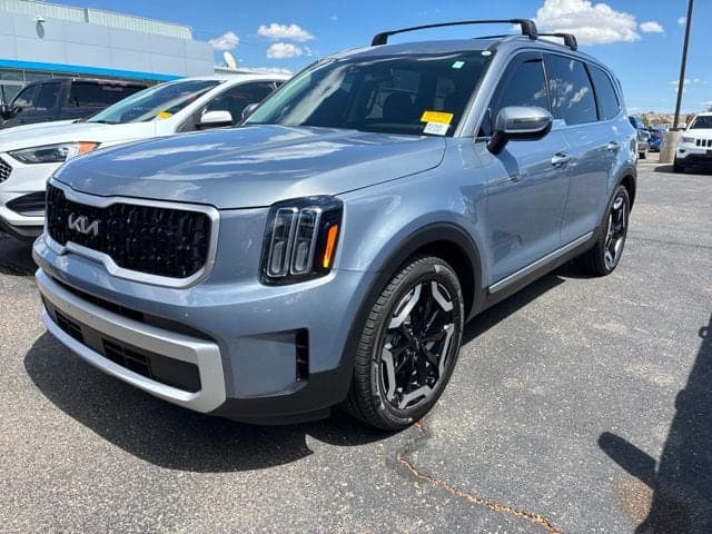 2025 Kia Telluride EX — photo 1 of 11