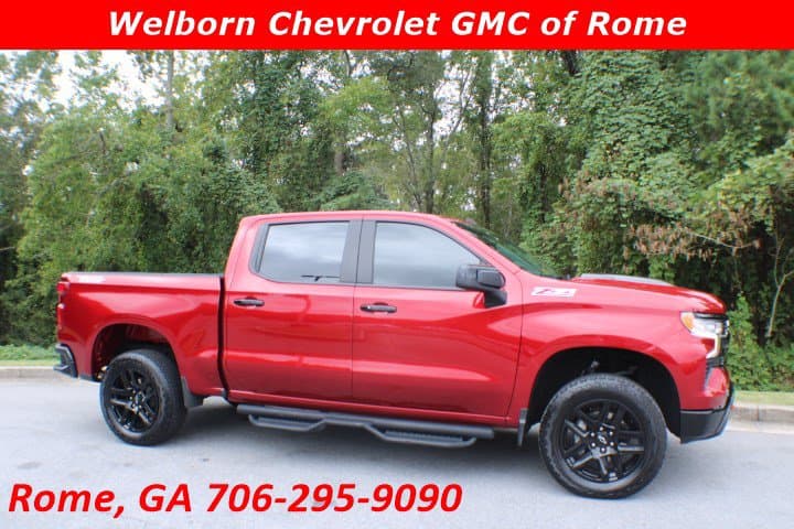 2025 Chevrolet Silverado 1500 LT Trail Boss — photo 1 of 18