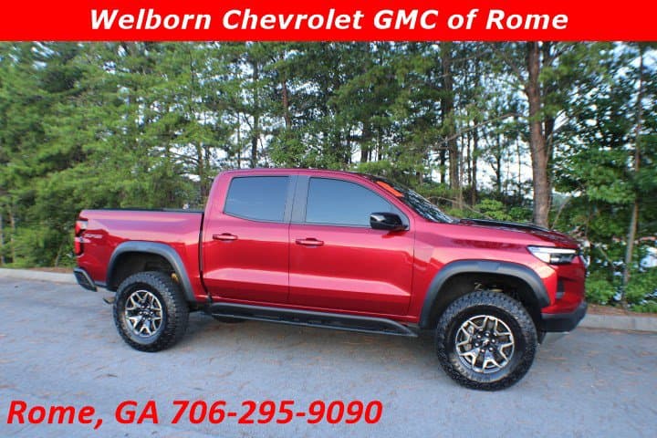 2023 Chevrolet Colorado Base — photo 1 of 18