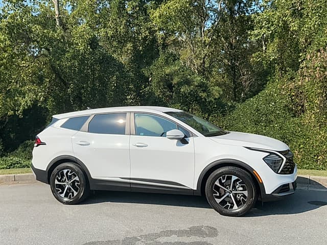 2025 Kia Sportage EX — photo 1 of 16