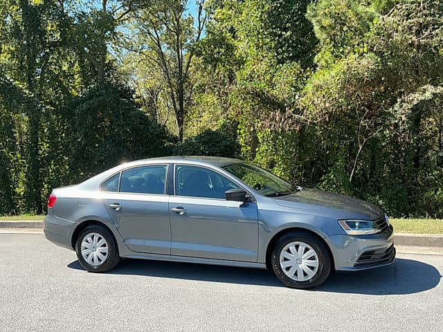 2015 Volkswagen Jetta Sedan 2.0L S — photo 1 of 15