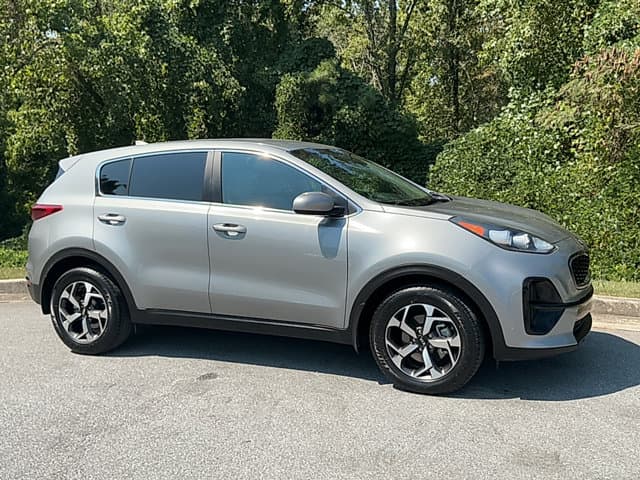 2022 Kia Sportage LX — photo 1 of 15