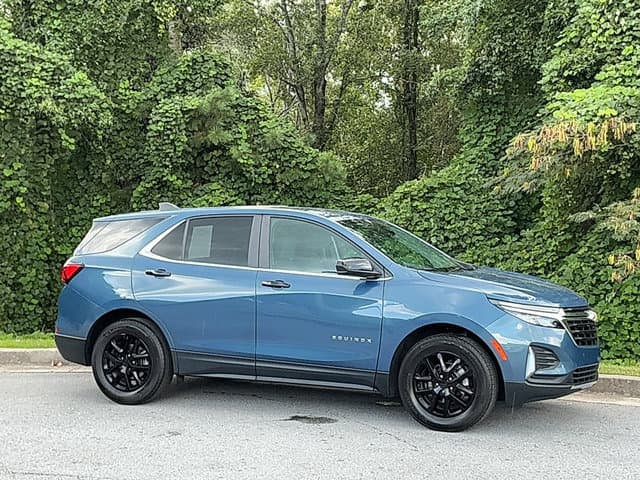 2024 Chevrolet Equinox Base — photo 1 of 16