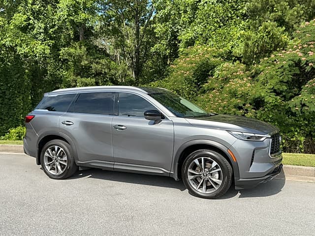 2025 INFINITI QX60 LUXE — photo 1 of 18