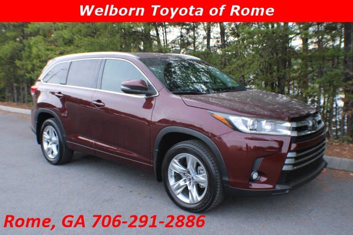 2019 Toyota Highlander Base — photo 1 of 26