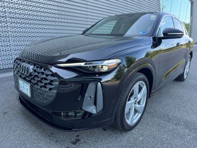 2026 Audi Q5 Base — photo 1 of 26