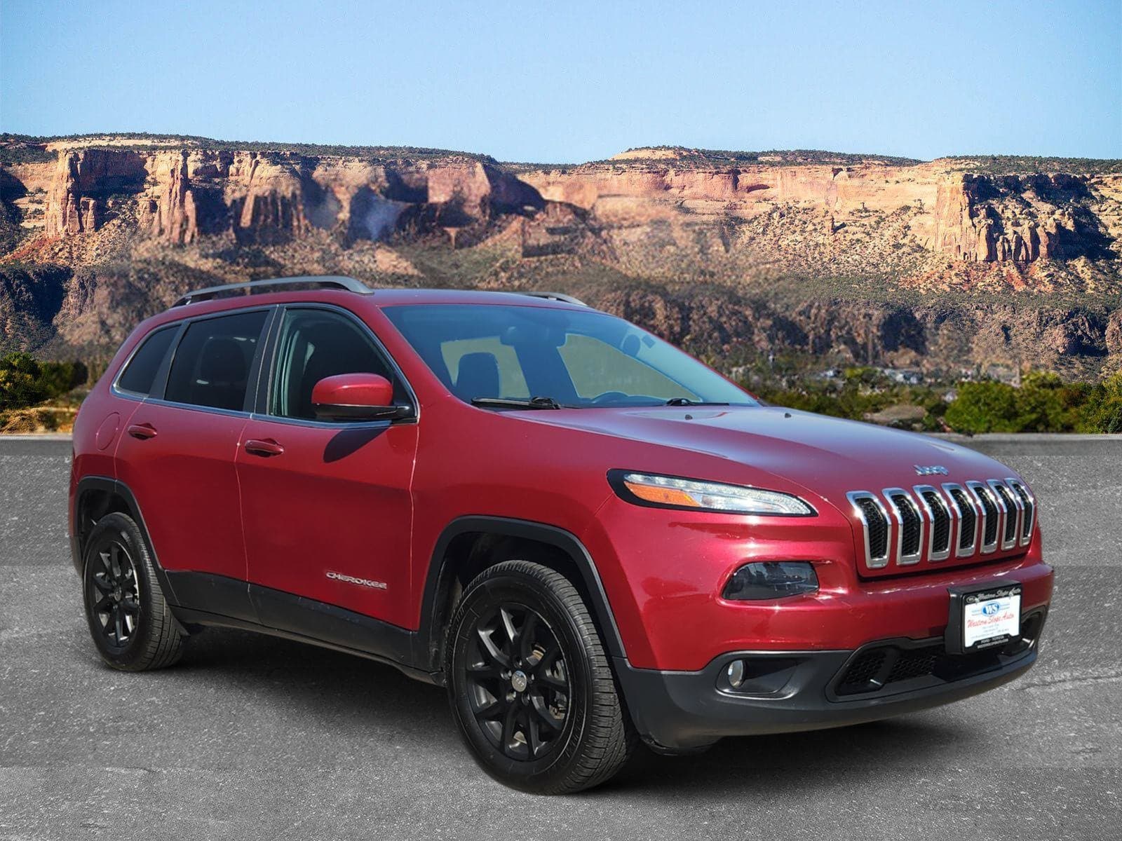 2017 Jeep Cherokee Latitude — photo 1 of 24