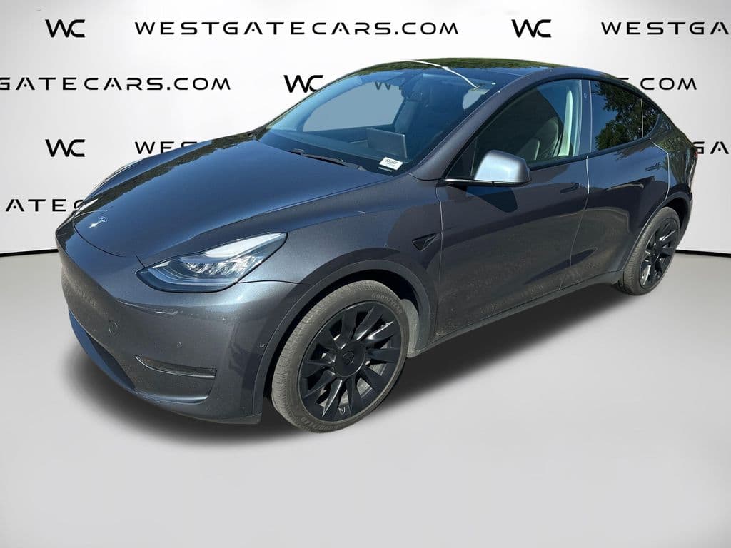 2021 Tesla Model Y Long Range — photo 1 of 30
