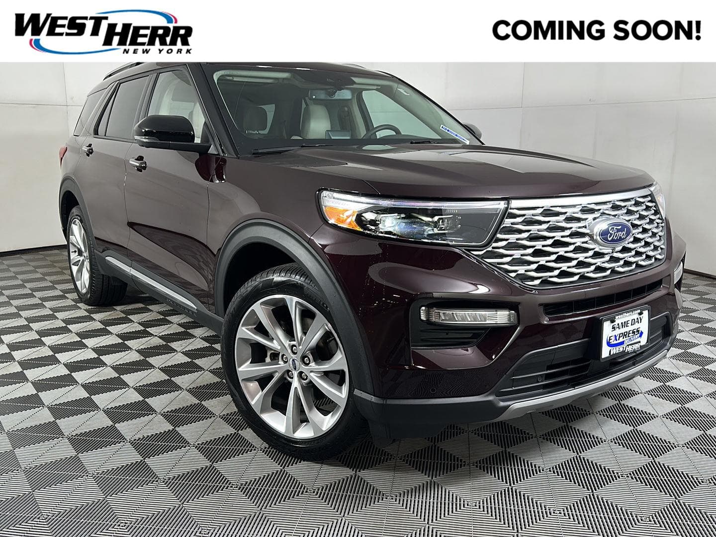 2023 Ford Explorer Platinum — photo 1 of 26