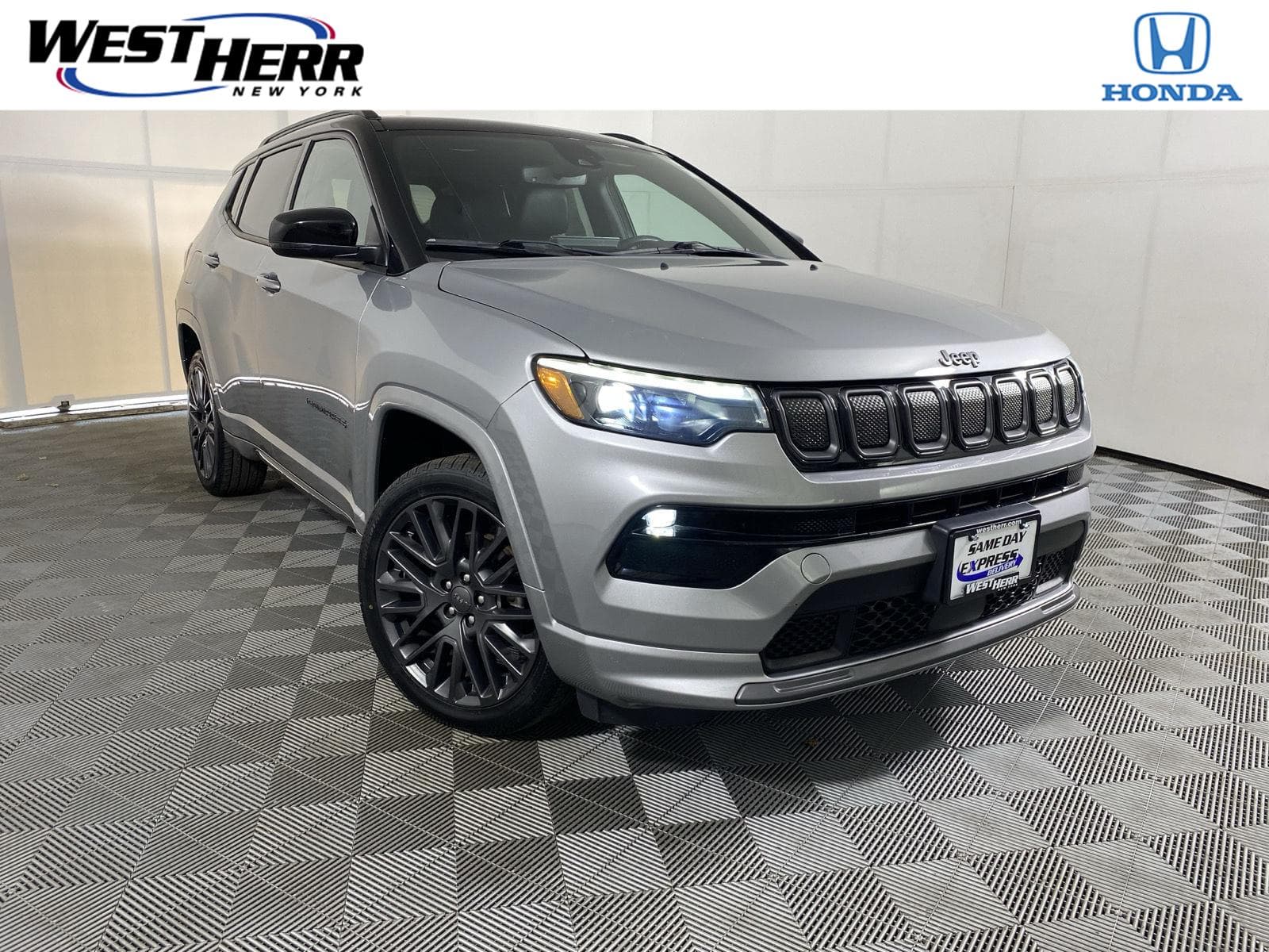 2022 Jeep Compass High Altitude — photo 1 of 26