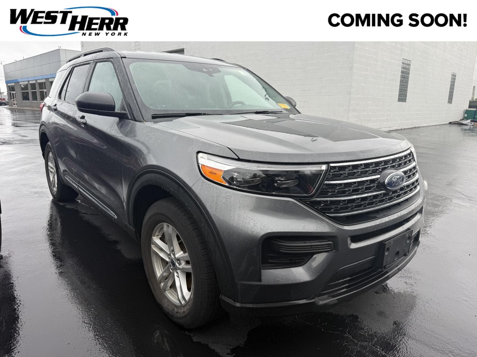 2021 Ford Explorer XLT — photo 1 of 25