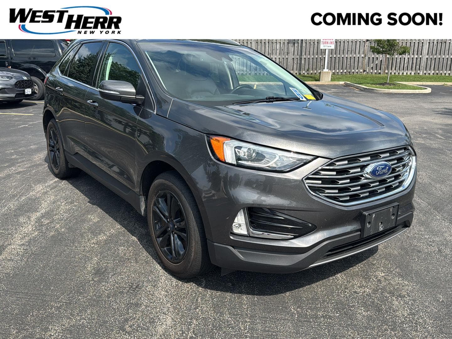 2020 Ford Edge Base — photo 1 of 9