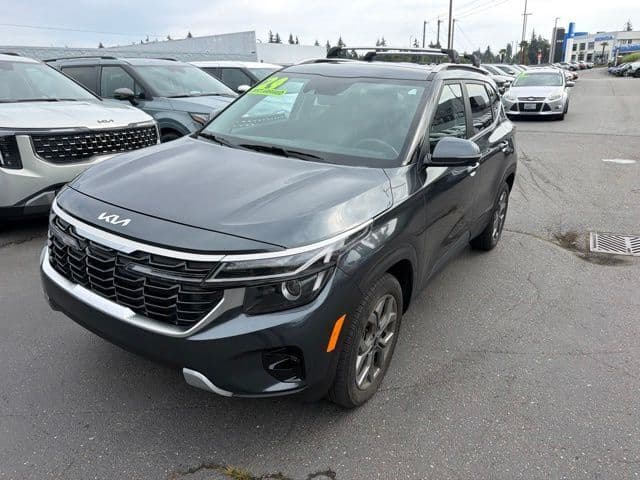 2024 Kia Seltos S — photo 1 of 8