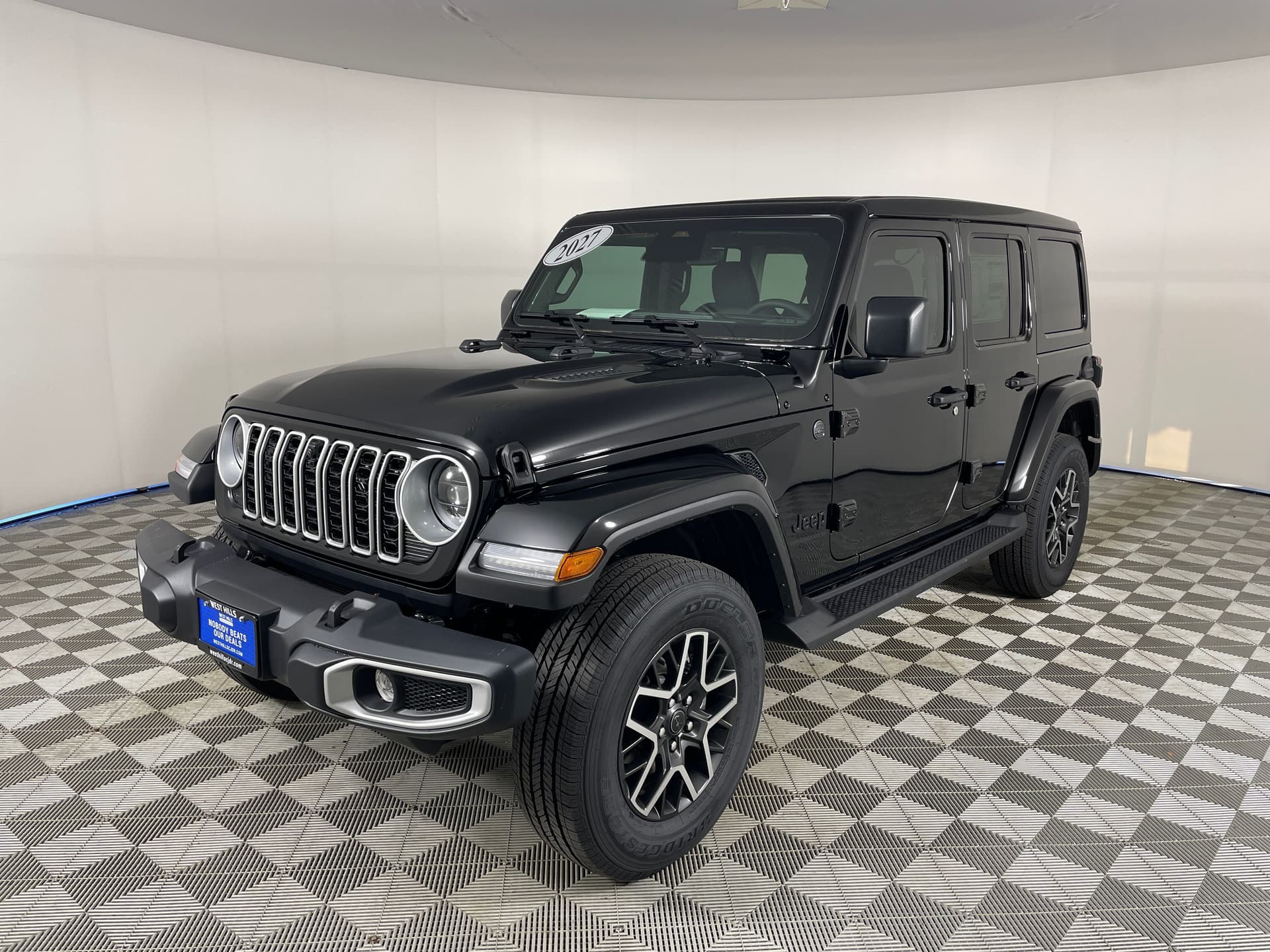 2027 Jeep Wrangler Sahara — photo 1 of 33