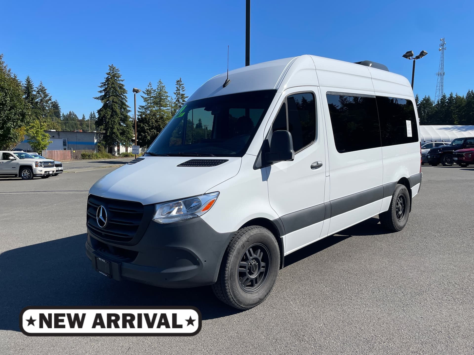 2024 Mercedes-Benz Sprinter Passenger Van Base — photo 1 of 19
