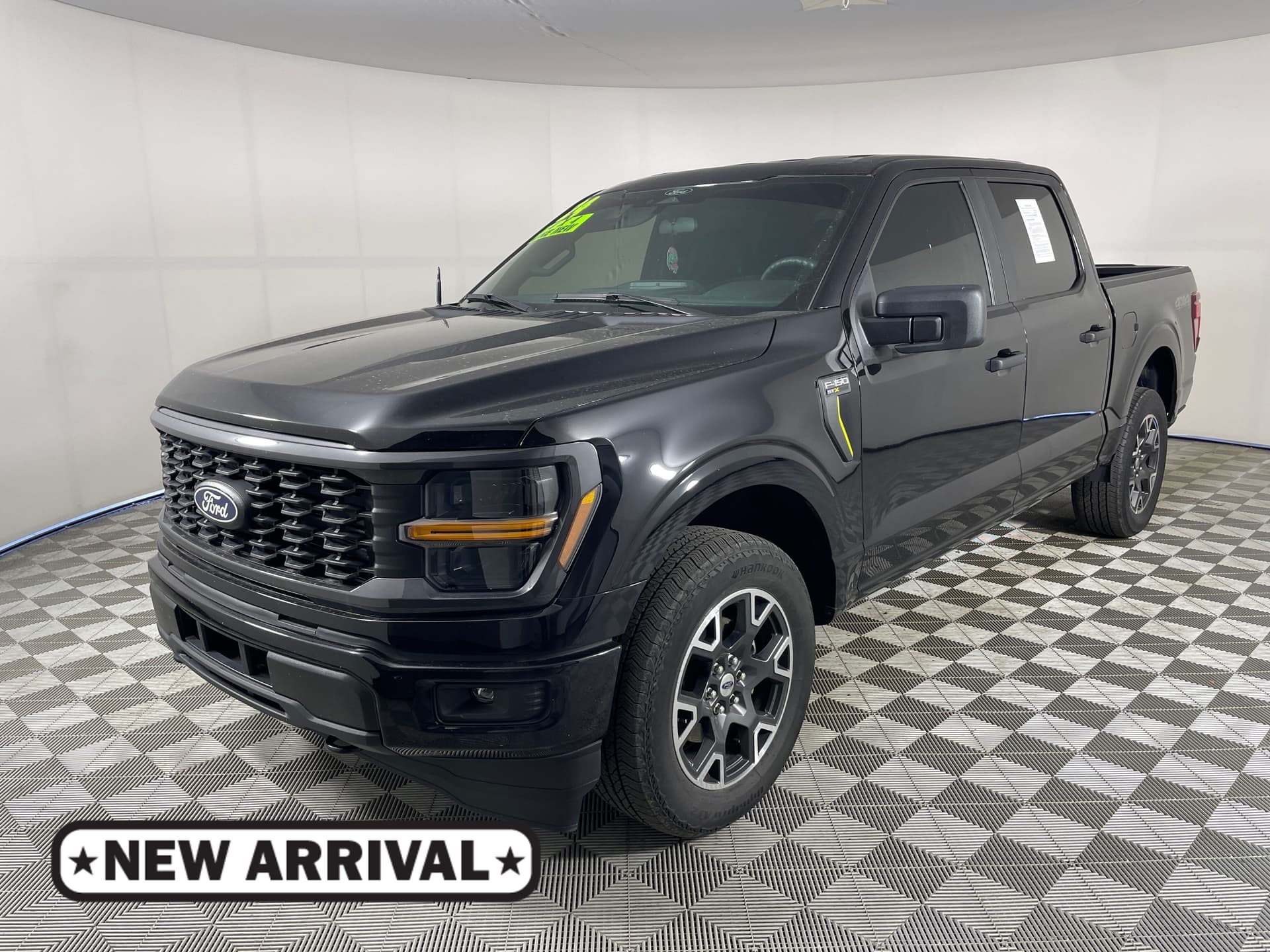 2024 Ford F-150 STX — photo 1 of 17