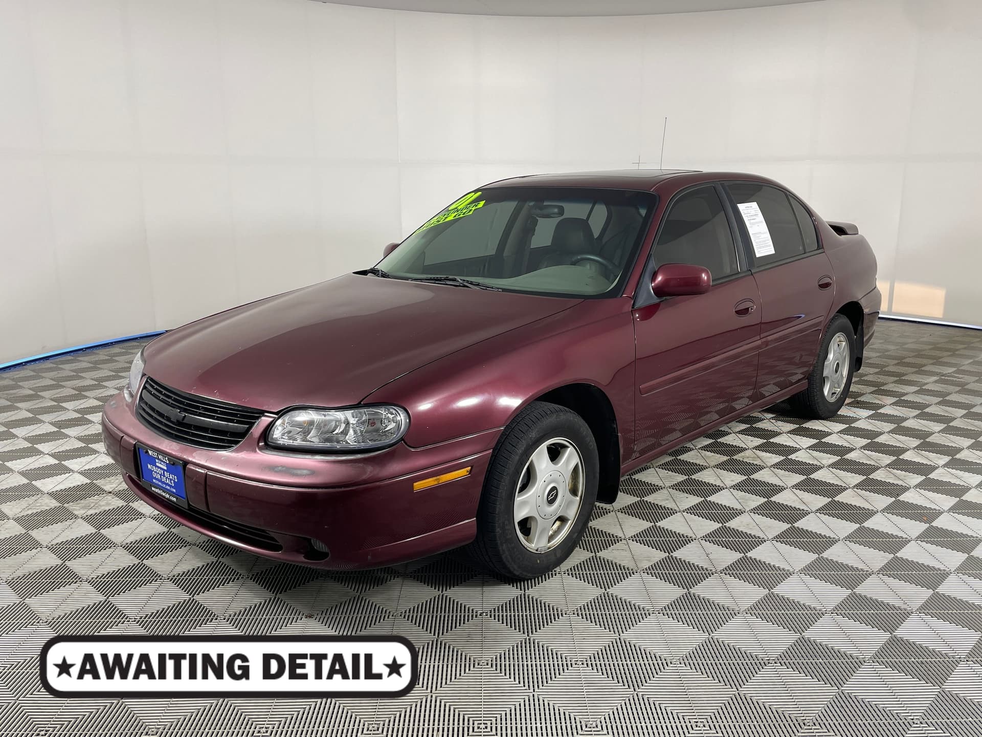 2001 Chevrolet Malibu LS — photo 1 of 18