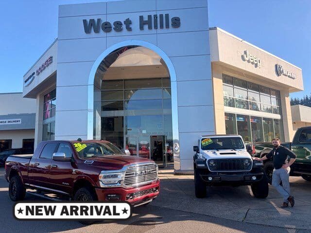 2020 RAM 3500 Laramie — photo 1 of 7