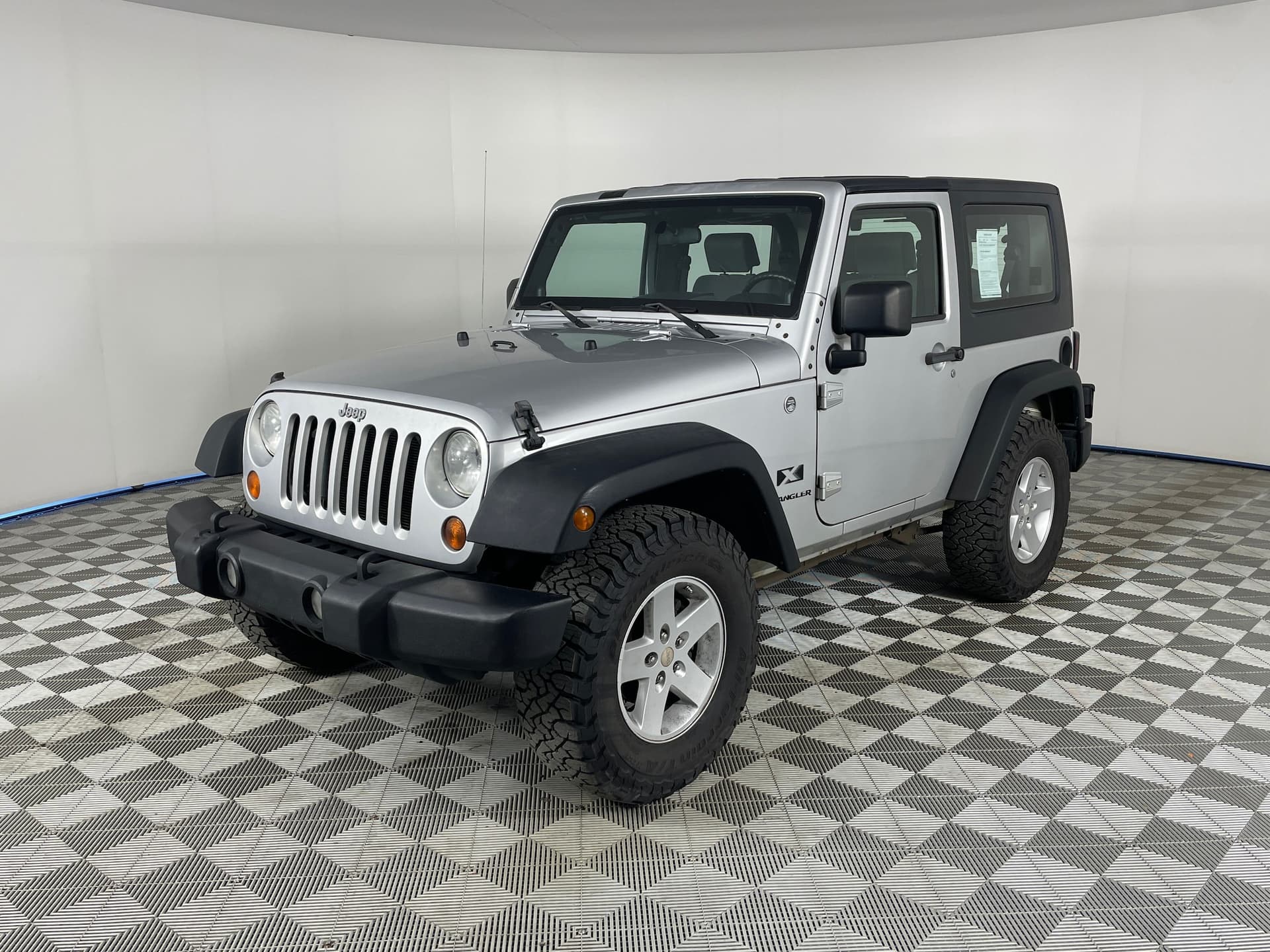 2008 Jeep Wrangler X — photo 1 of 23