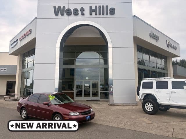 2001 Chevrolet Malibu LS — photo 1 of 8