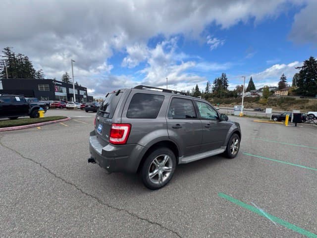 2011 Ford Escape XLT — photo 1 of 5